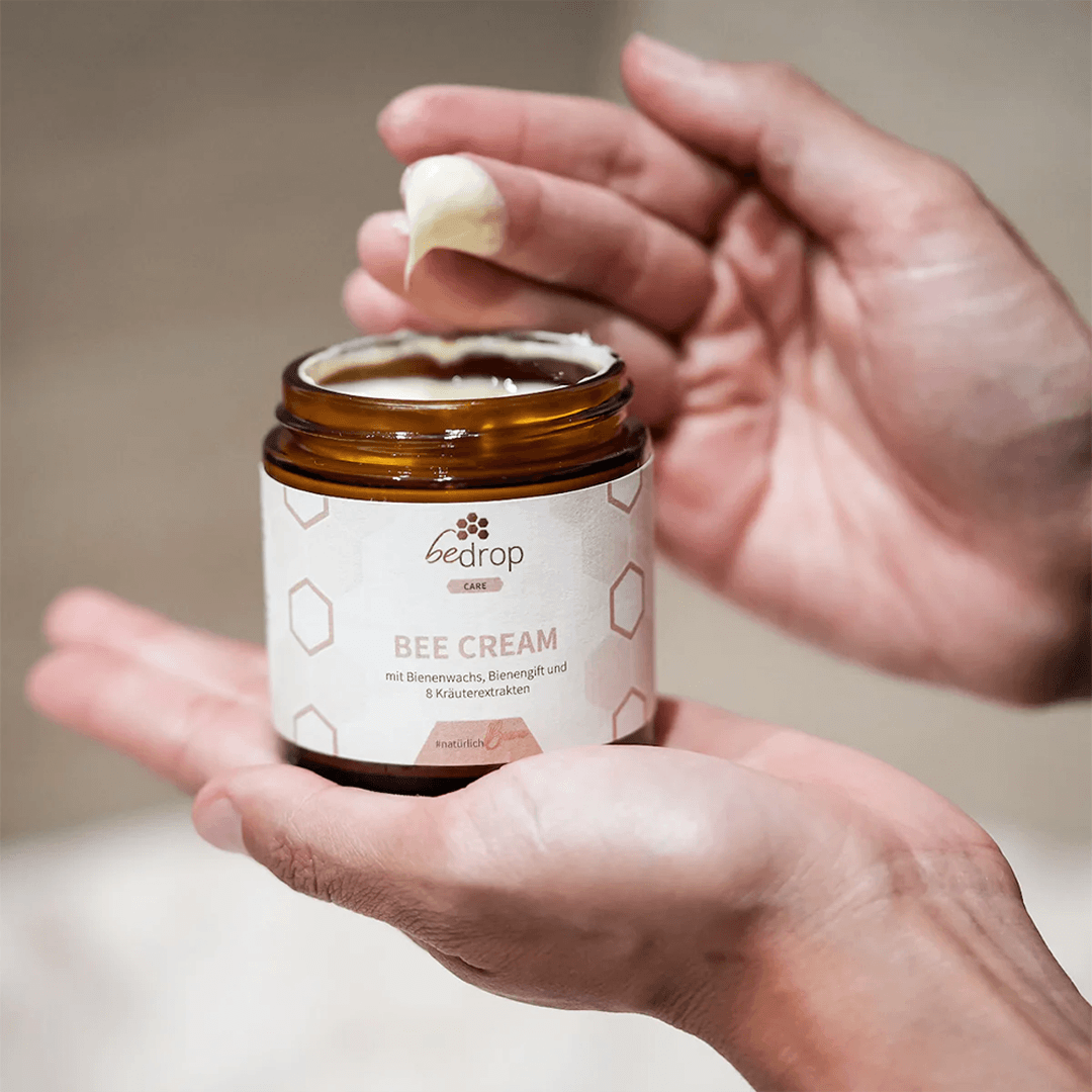 Bee Cream Bienengiftsalbe und 8 Kräuterextrakten