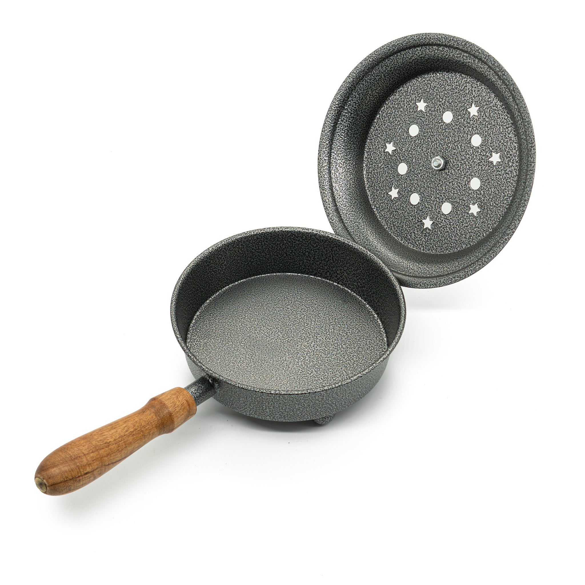 Räucherpfanne aus Eisen mit geöffnetem Deckel