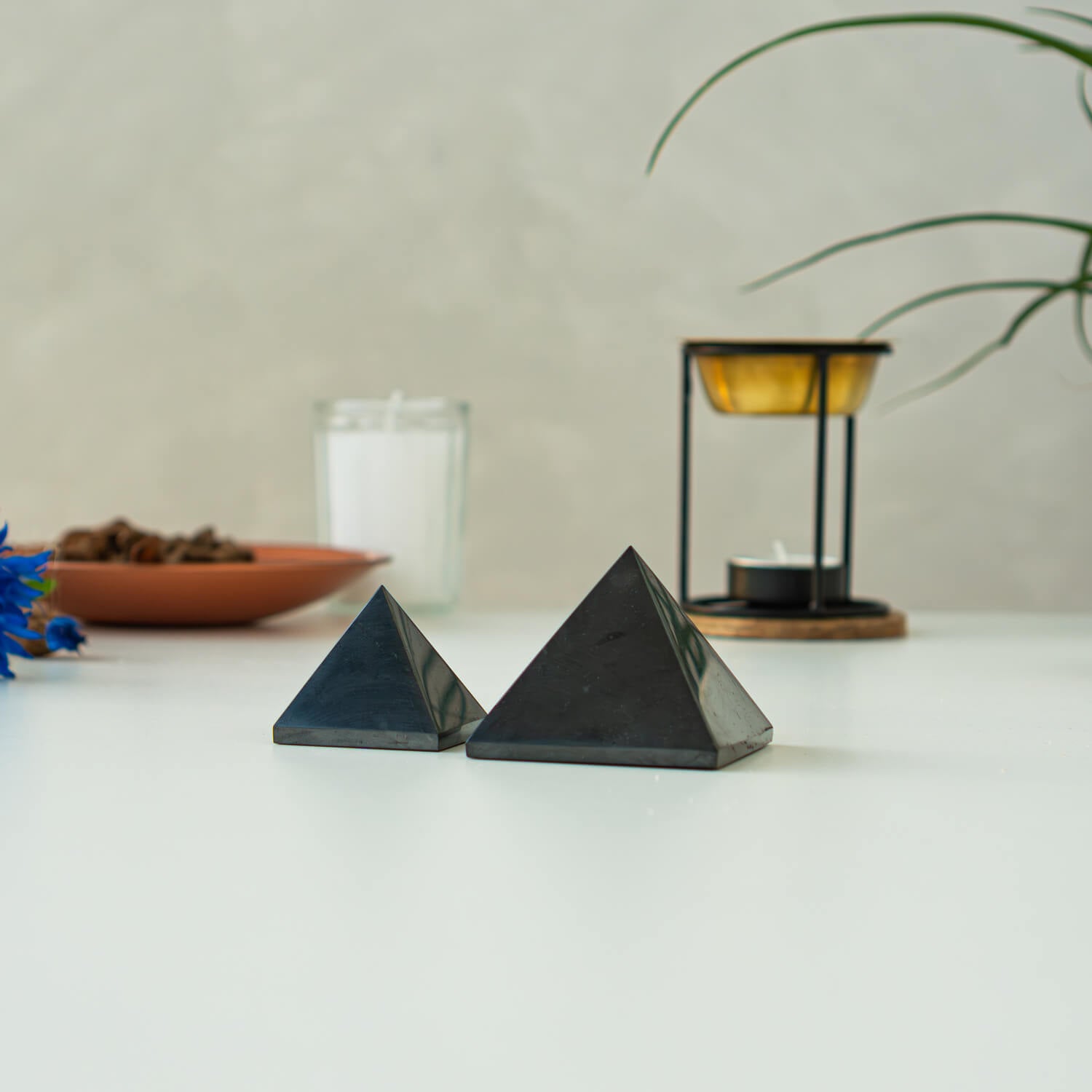 Shungit Pyramide klein