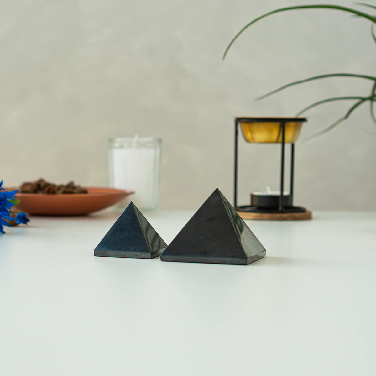 Shungit Pyramide klein