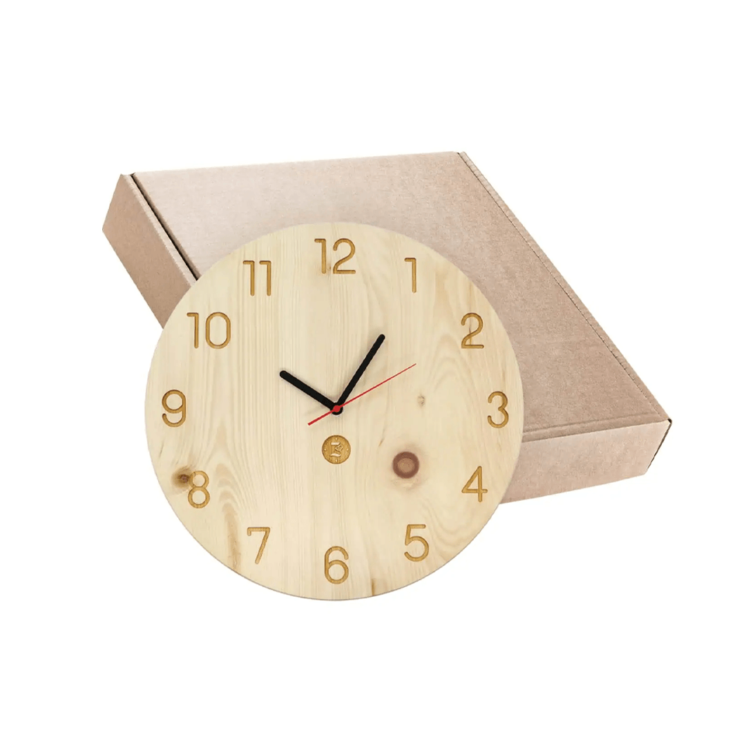 Wanduhr aus Zirbenholz